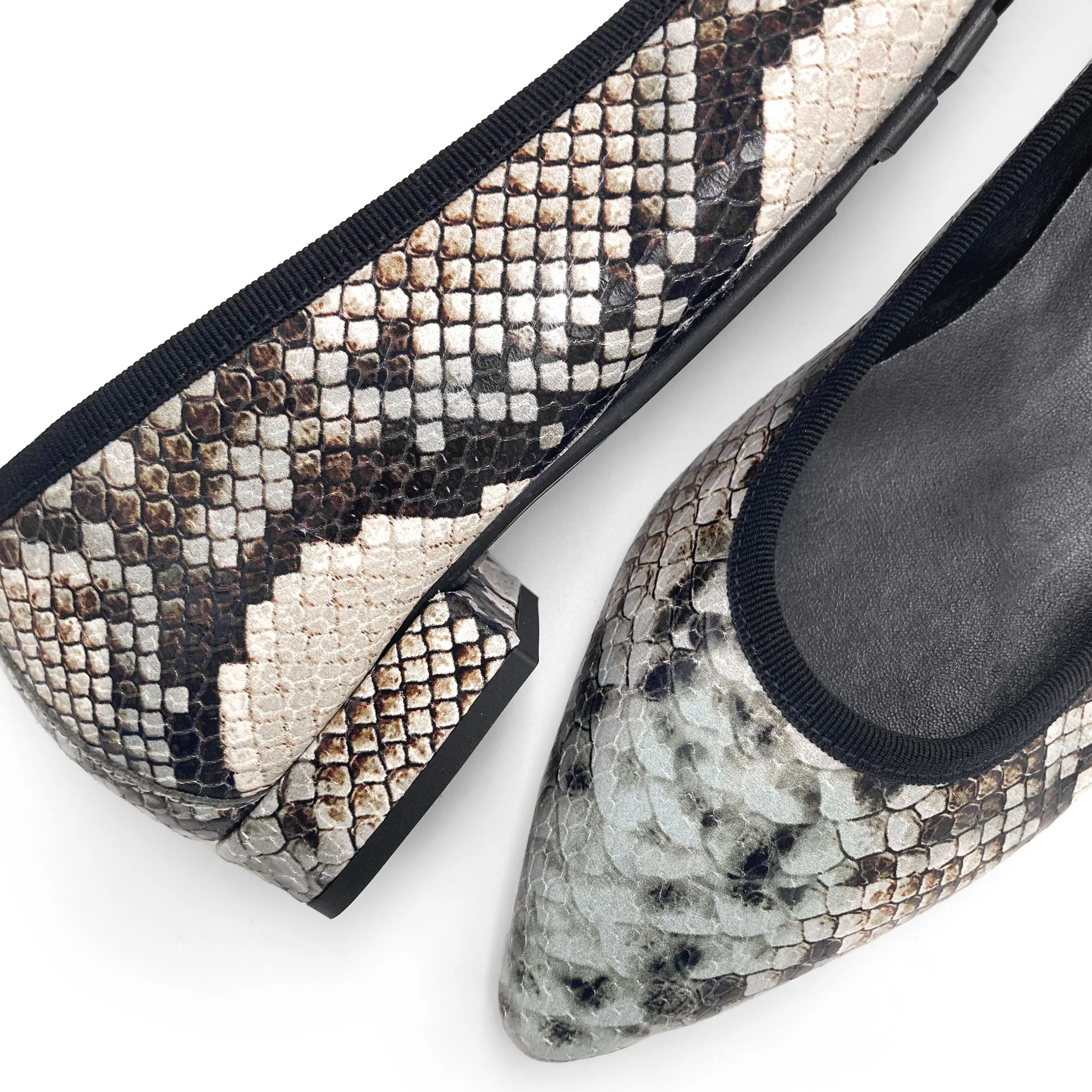 Ballerine a punta animalier pitonate in pelle - Image 3