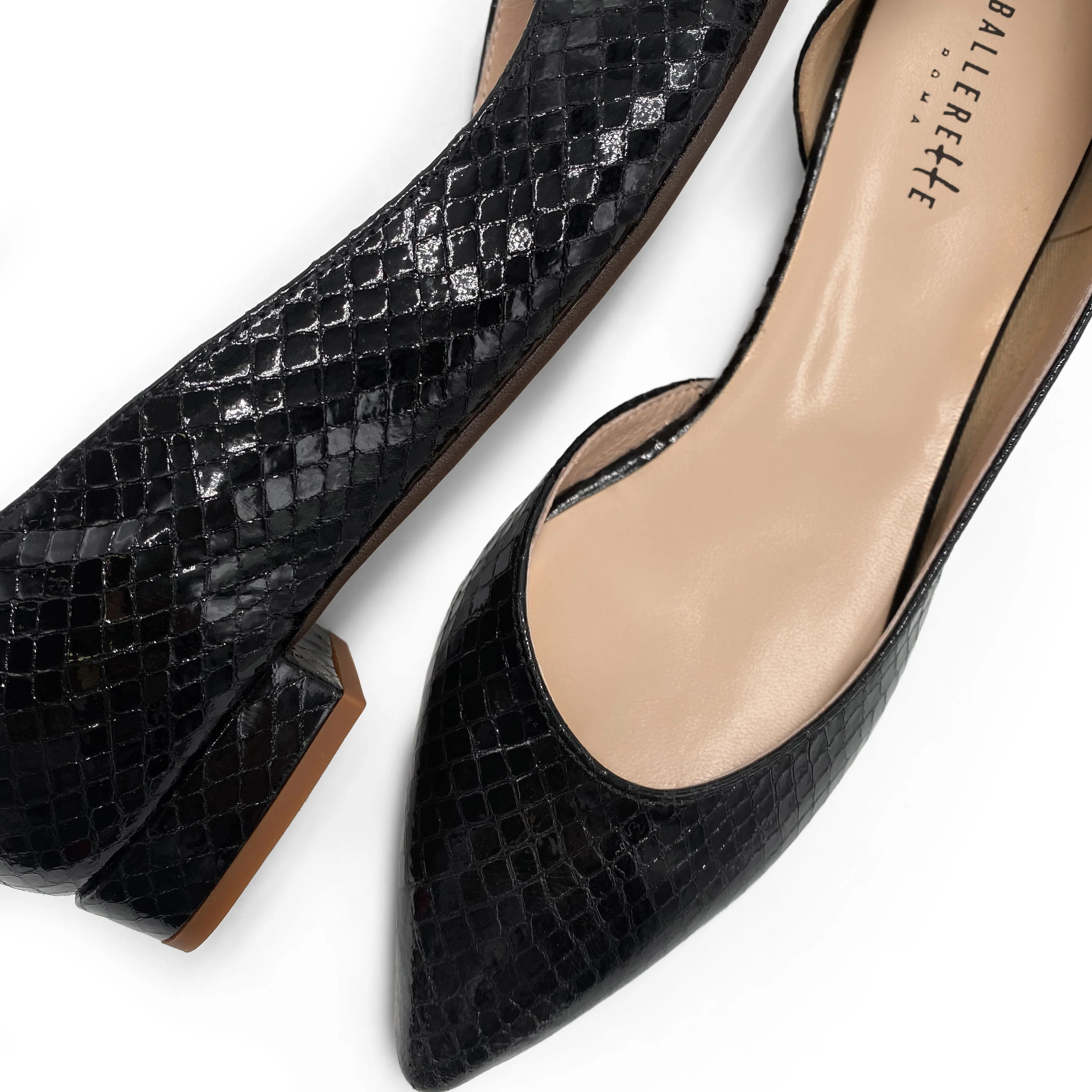 Ballerine aperte a punta laminate nere - Image 4