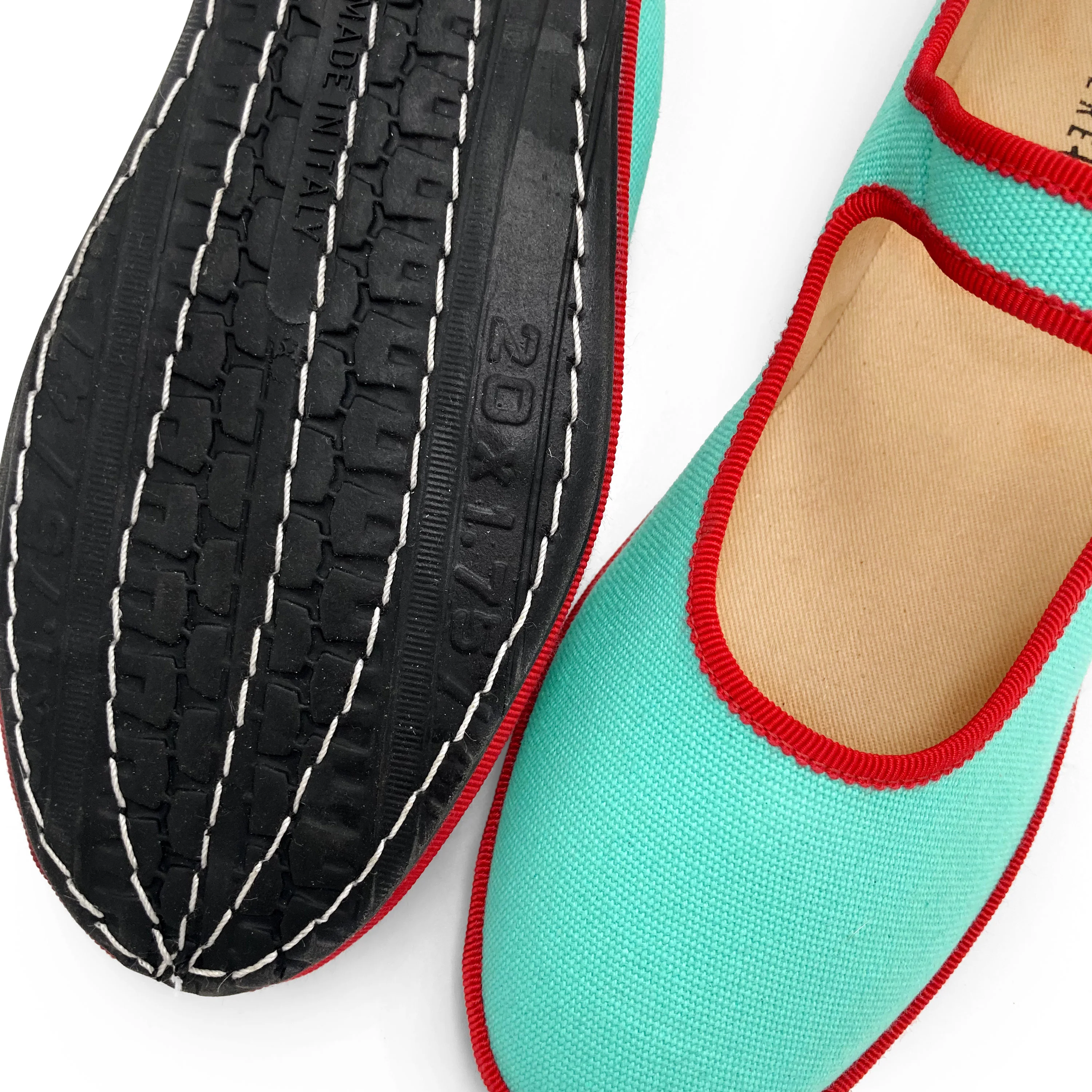 Ballerine friulane Mary Jane in cotone azzurro acqua e dettagli rossi - Image 3