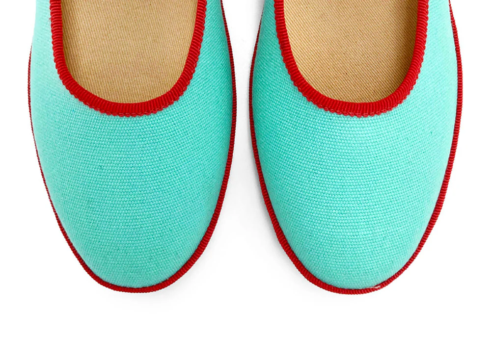 Ballerine friulane Mary Jane in cotone azzurro acqua e dettagli rossi - Image 6