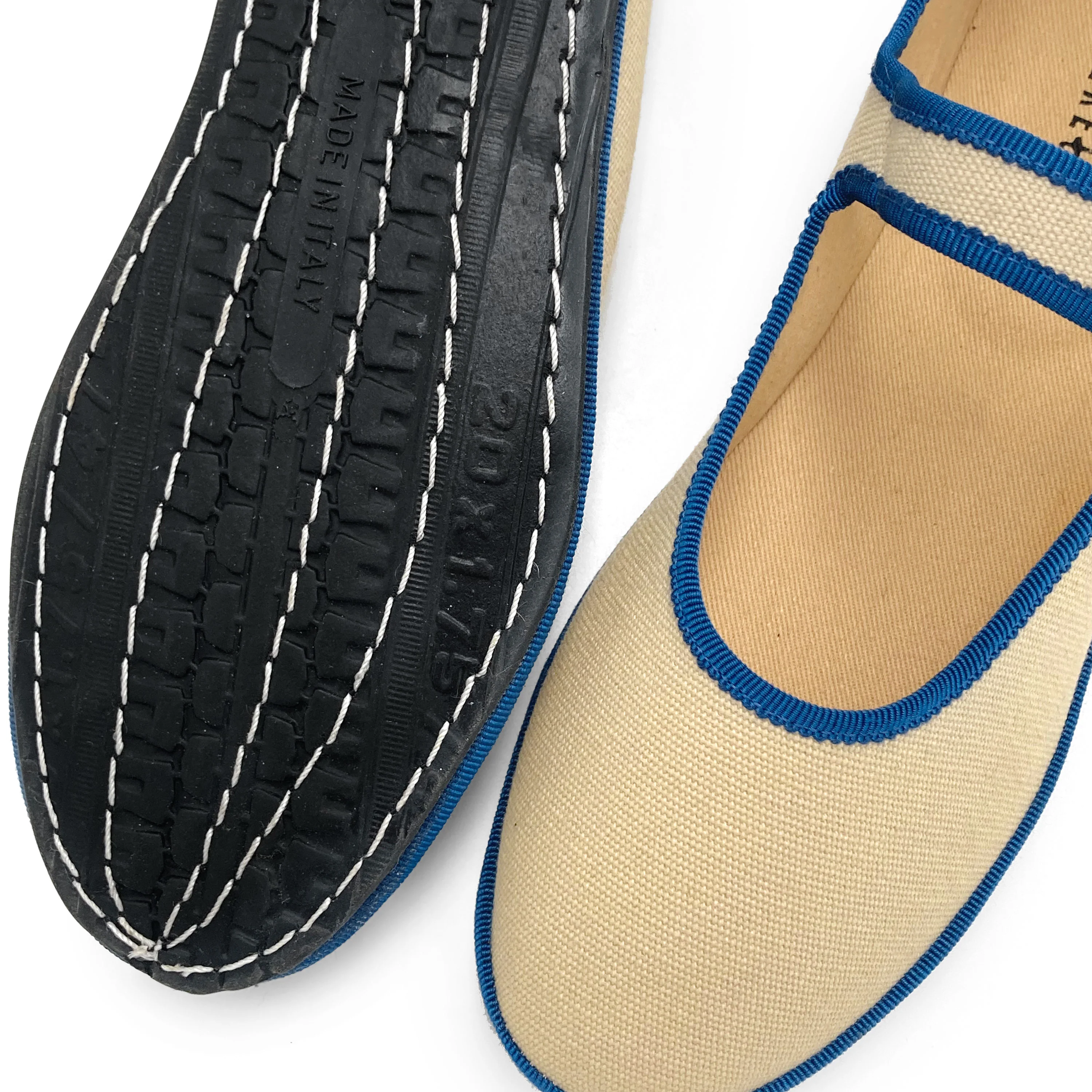 Ballerine friulane Mary Jane in cotone beige e dettagli blu - Image 3