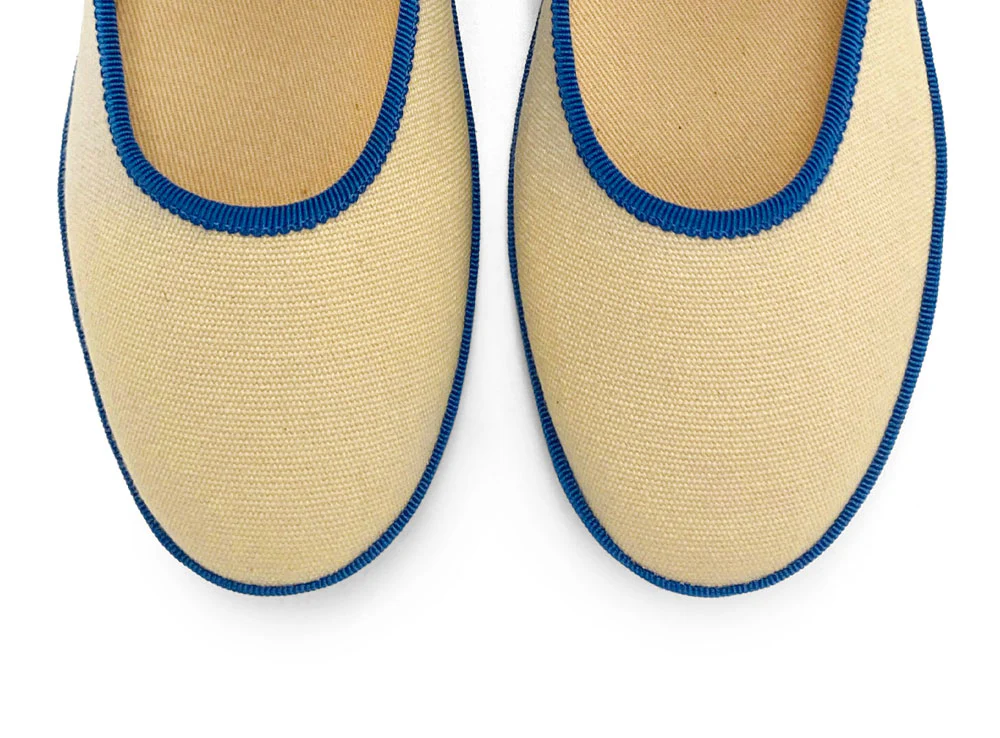 Ballerine friulane Mary Jane in cotone beige e dettagli blu - Image 6