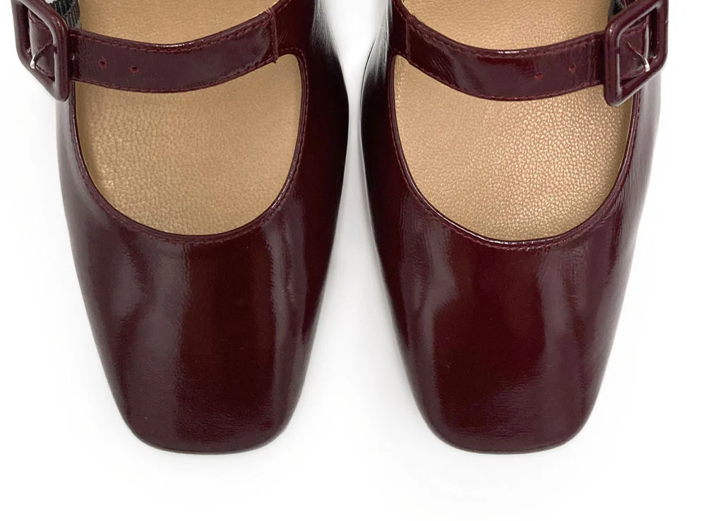 Ballerine Mary Jane bordeaux lucide con tacco e punta quadrata - Image 6