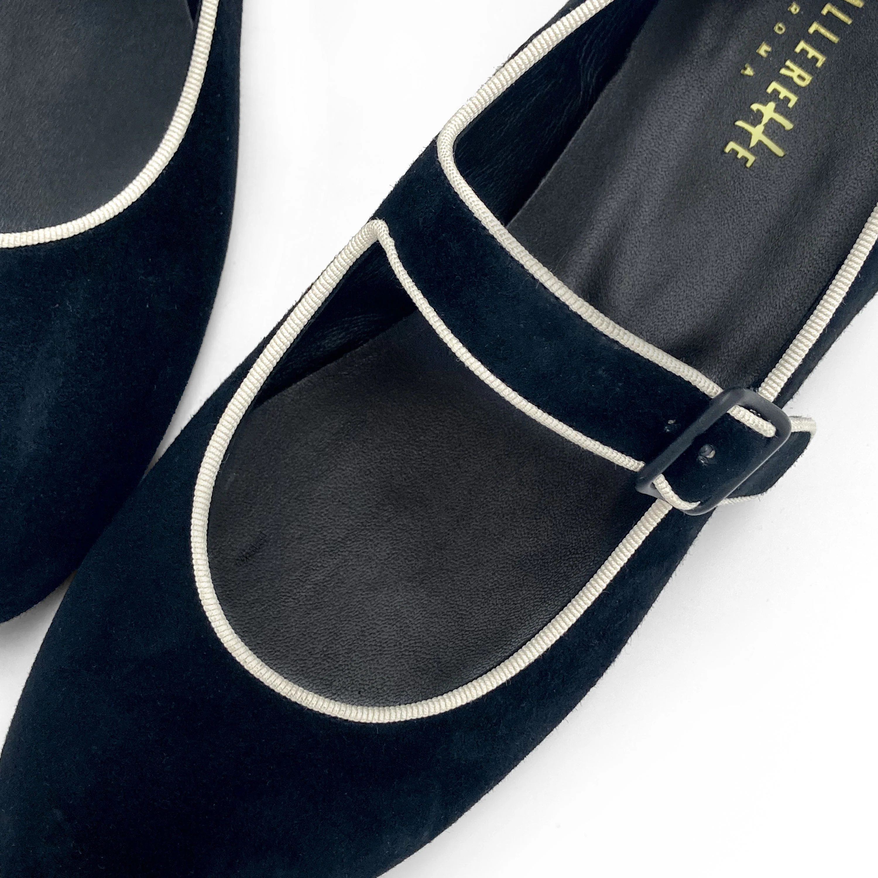 Ballerine Mary Jane nere e panna in camoscio con cinturino - Image 6