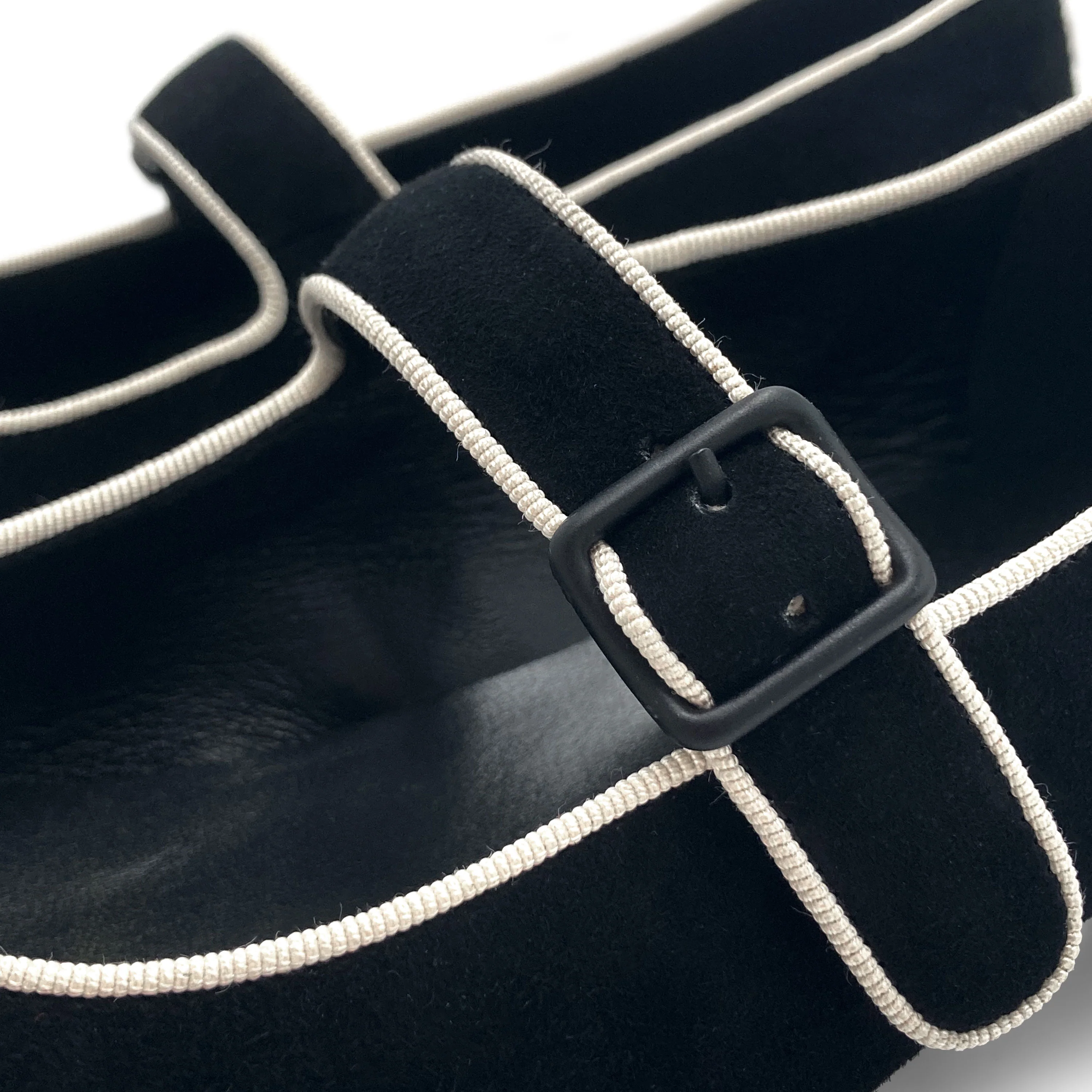 Ballerine Mary Jane nere e panna in camoscio con cinturino - Image 7