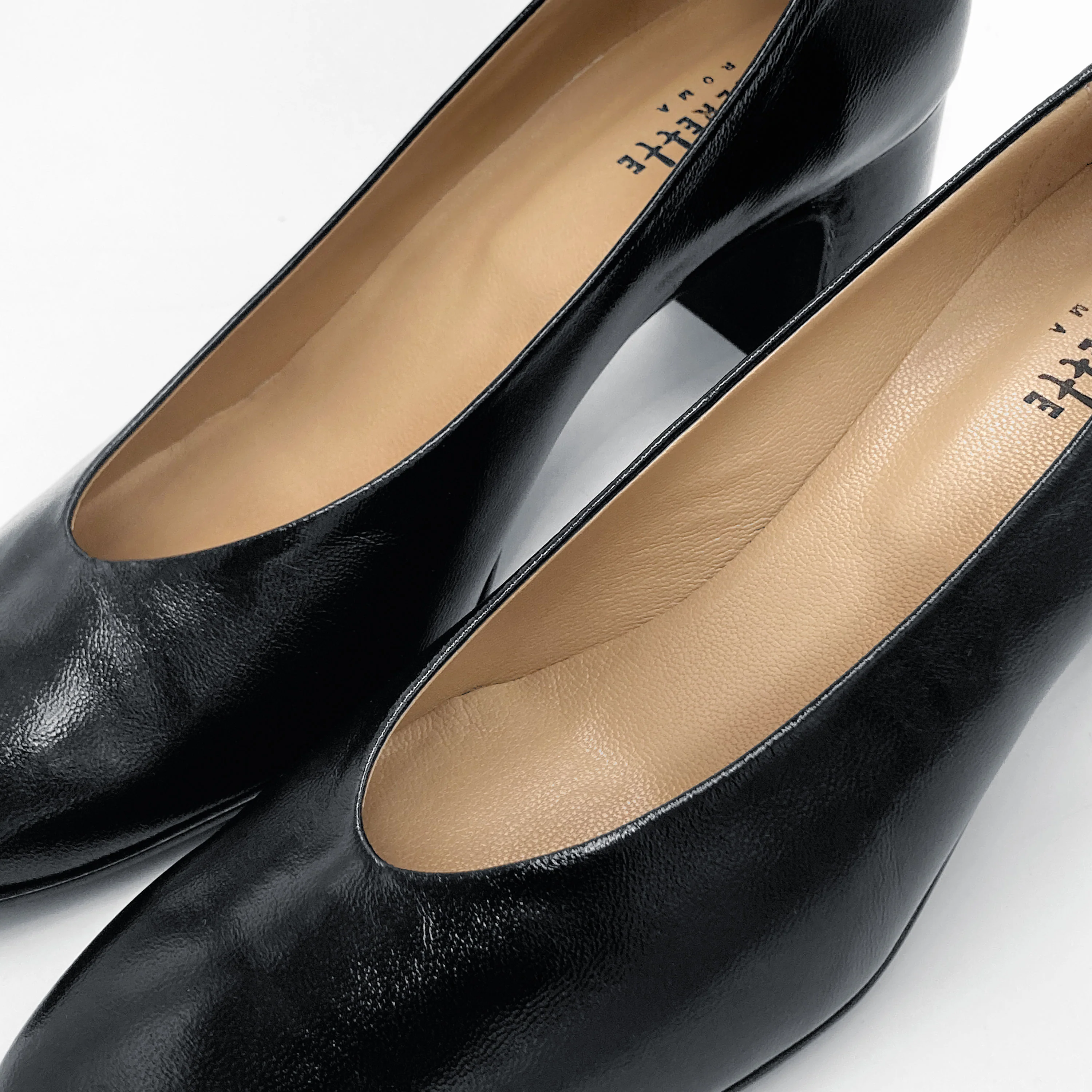 Scarpe ballerine nere in vernice con punta quadrata e tacco alto comodo - Image 5