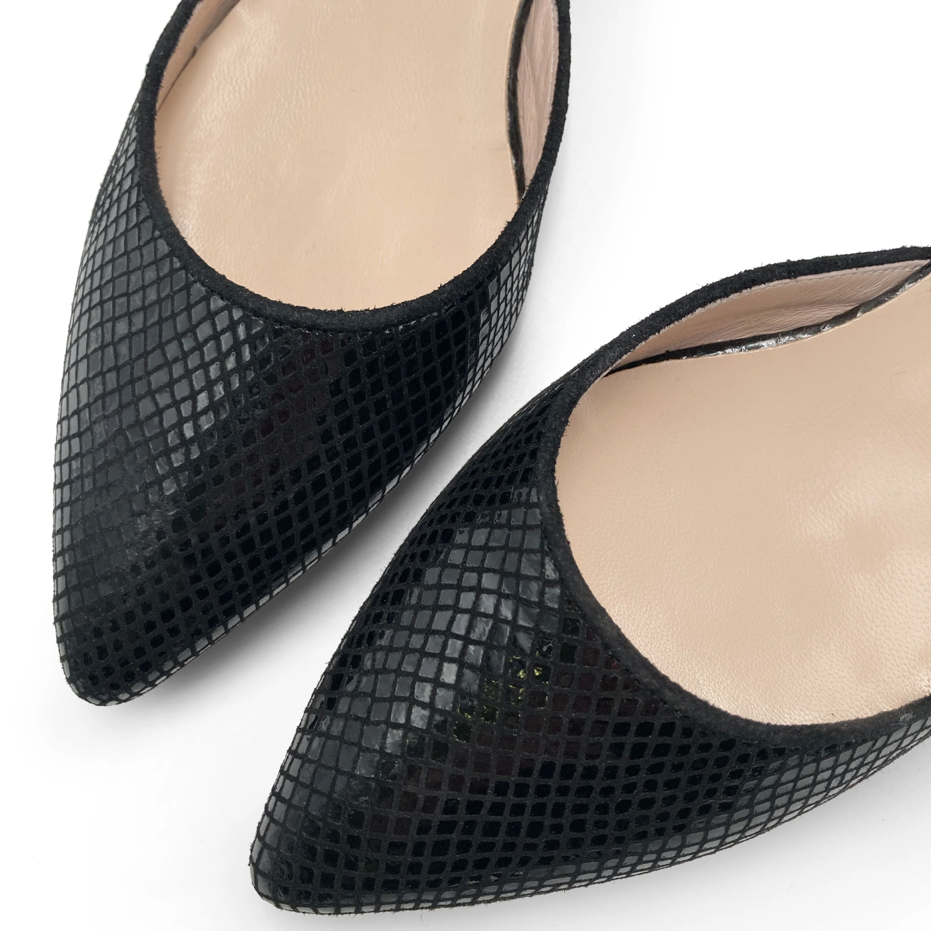 Scarpe mule estive nere in camoscio laminato animalier con laccio alla caviglia - Image 4