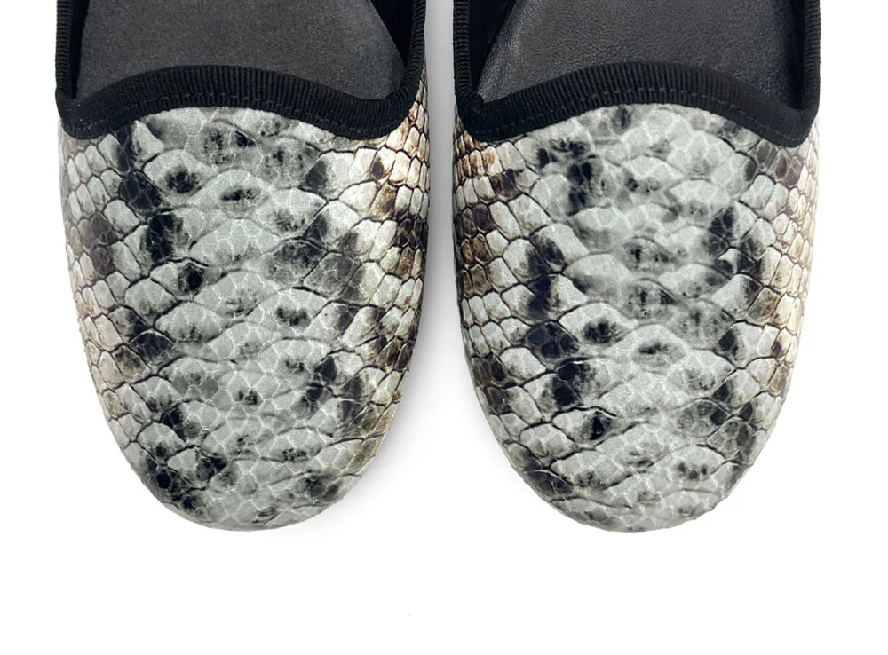 Slippers donna animalier pitonate in pelle - Image 6