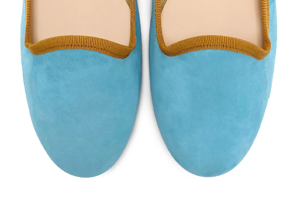 Slippers donna in camoscio celeste acqua e dettagli ocra - Image 5