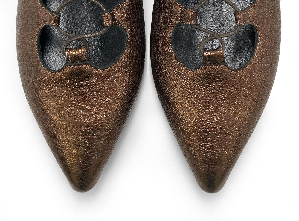 Stivaletti bronzo alla caviglia a punta con lacci - Image 5