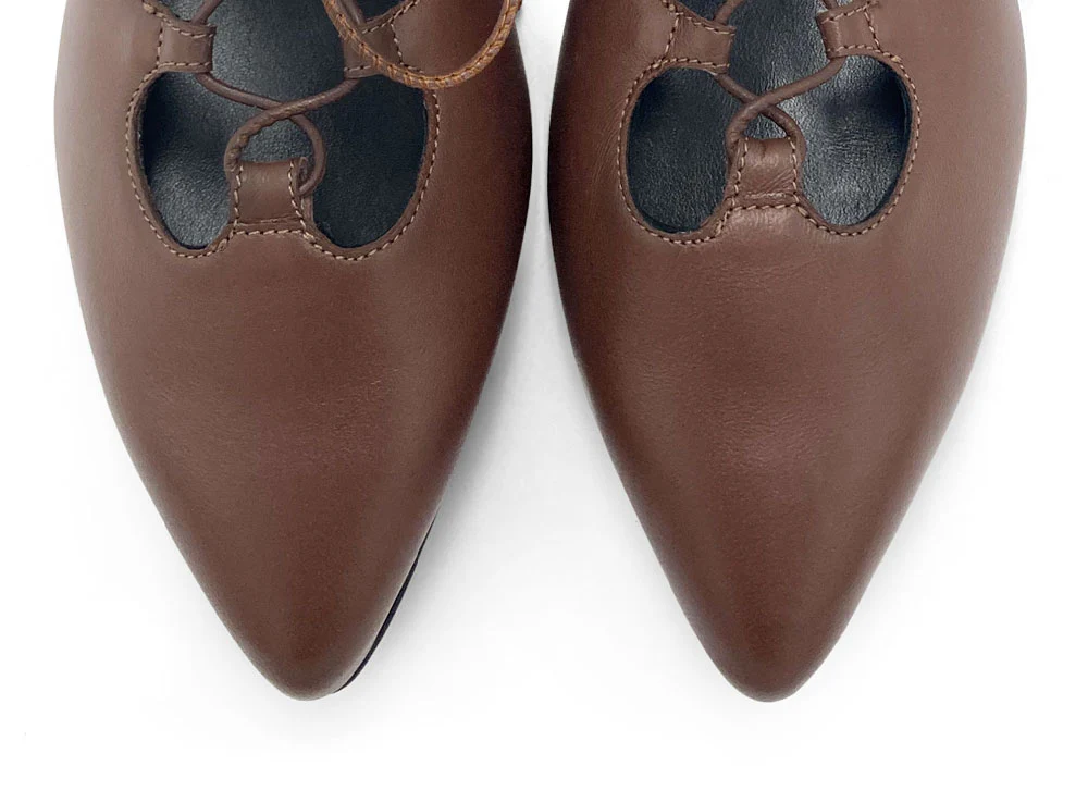 Stivaletti marroni alla caviglia a punta con lacci - Image 5