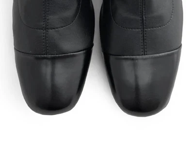 Stivaletti neri a calza in similpelle elasticizzata e punta in pelle nera - Image 6