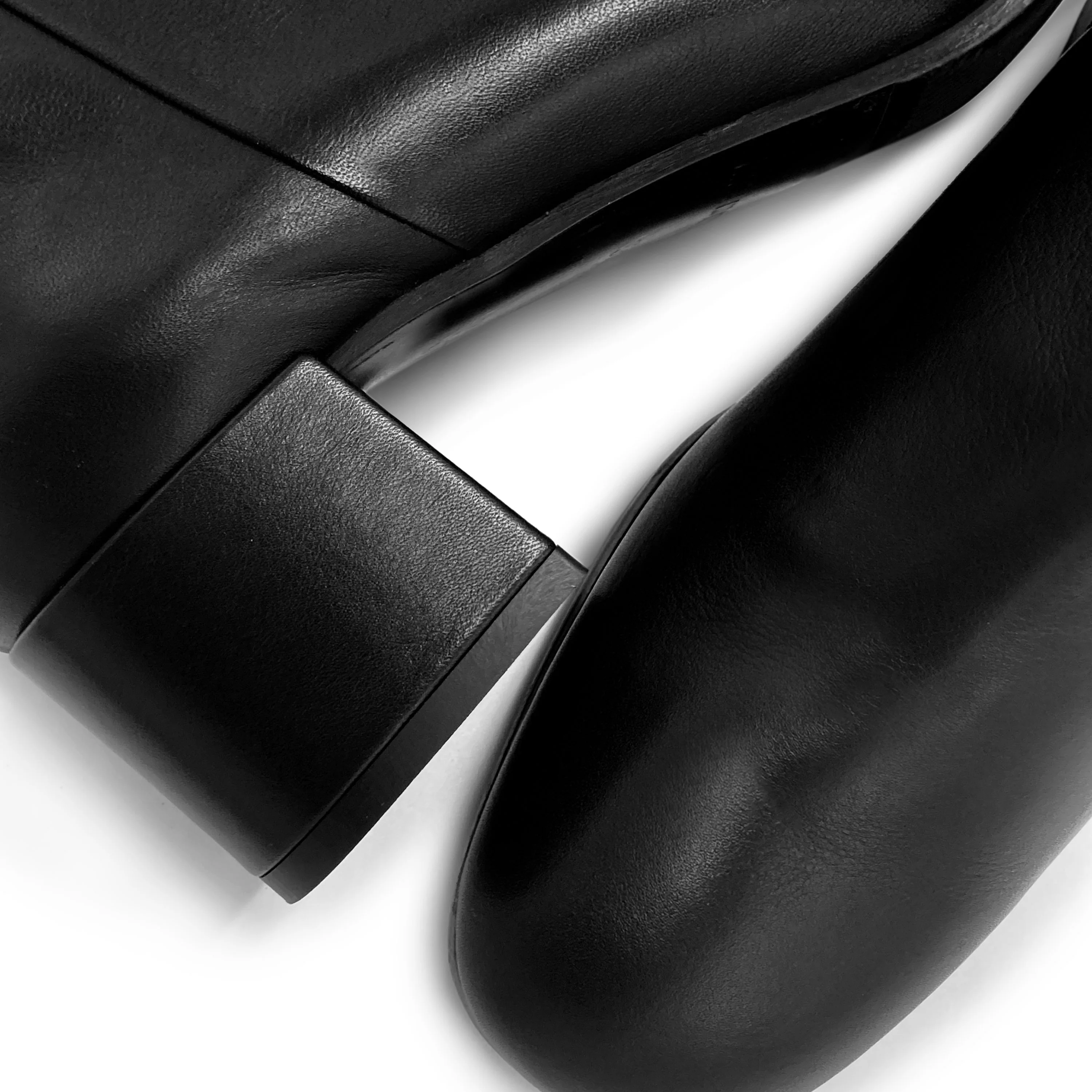 Stivaletti neri comodi alla caviglia con tacco - Image 4